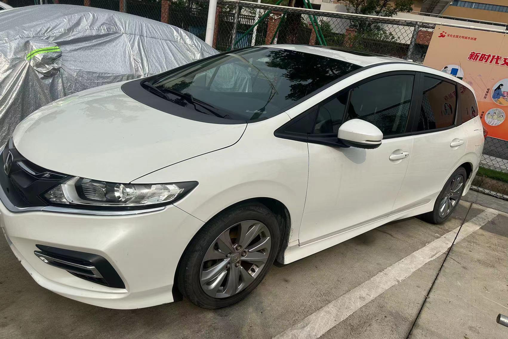 The new Prius is kinda sick [1179 × 1166] : r/carporn, image size:1702x1135